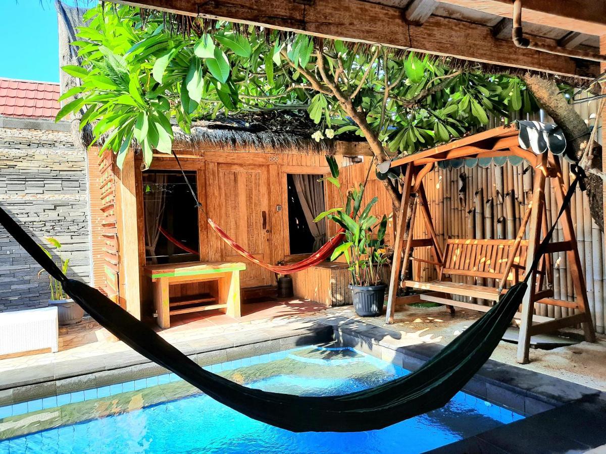 Little Mg Bed & Breakfast Gili Trawangan Exterior photo